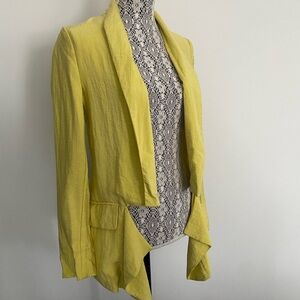 W118 by Walter Baker purchased in NYC yellow blazer with interesting cut size Xs